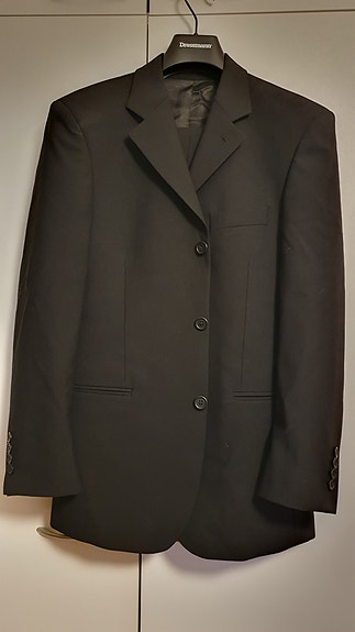 Dressman slim-fit puku koko 44.