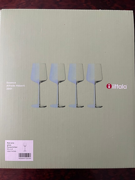 Iittala Essence sarjan punaviinilasi 4 lasin sarja.