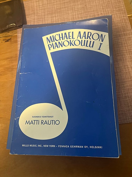 Michael Aaron Pianokoulu I pianonsoiton oppikirja