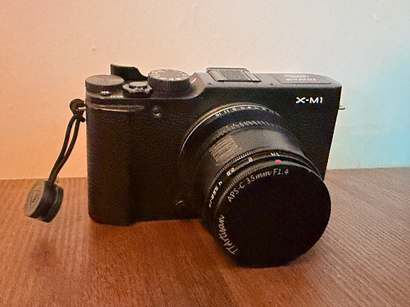 Fujifilm X-M1 ja ttartisan 35mm f1.4