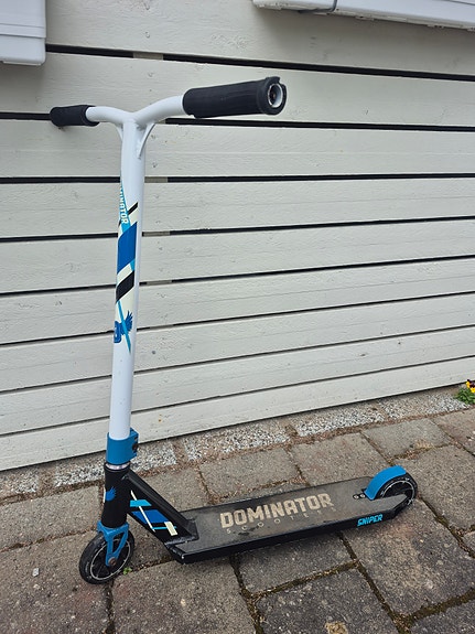 Dominator Sniper -skootti