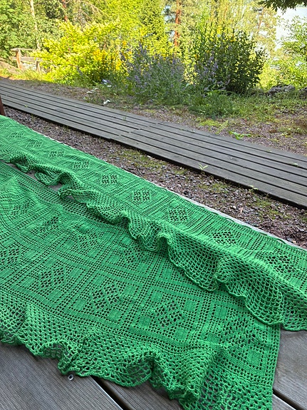 Vihreät virkatut kappaverhot