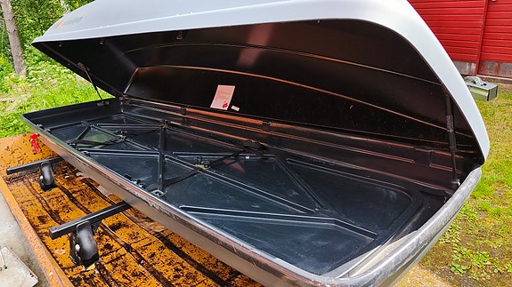 "Suksiboxi" Thule Adventurer