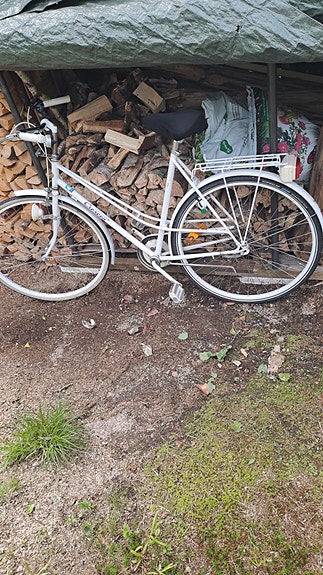 cresent polkupyörä28" white Lady 3 vaihteinen loistokuntoinen