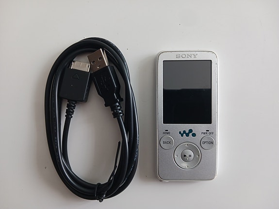 Product image 1 of 8