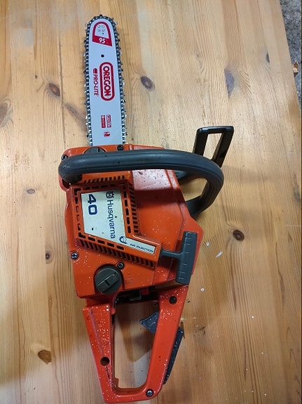 Husqvarna 40 moottorisaha