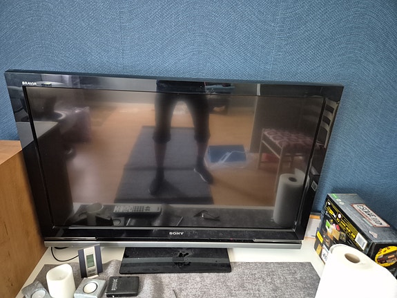 Sony Bravia litteä televisio musta