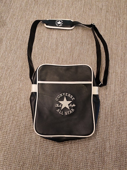 Converse laukku