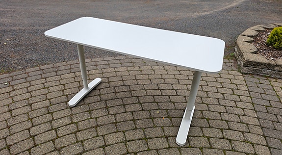 IKEA valkoinen työpöytä