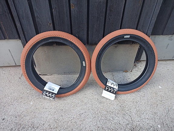 Vans renkaat 14"