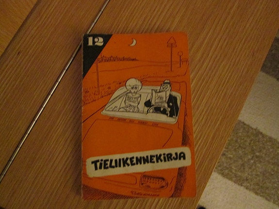 Tieliikennekirja 12. painos 1973