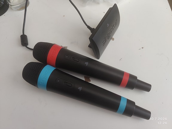 PlayStation SingStar Langattomat mikit ja vastaanotin