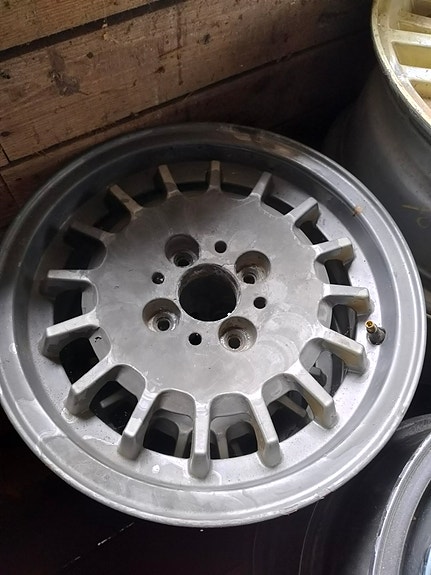 Bmw e30 oem vanteet