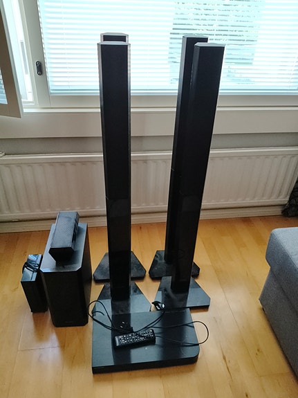 Samsung HT-H5550W 5.1 Blu-ray kotiteatterijärjestelm