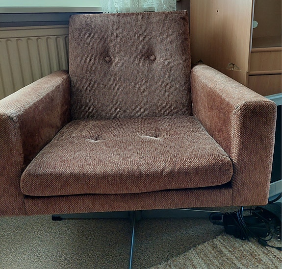 Ruskeat nojatuolit 2 kpl