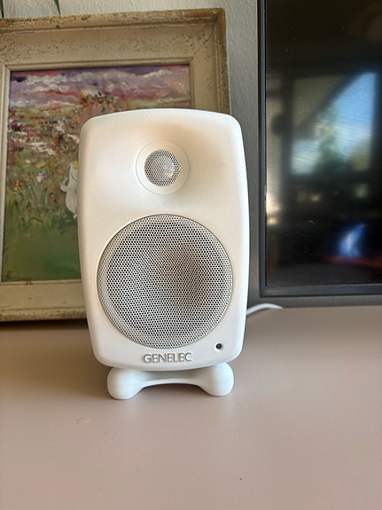 Genelec G Two -kaiutinpari