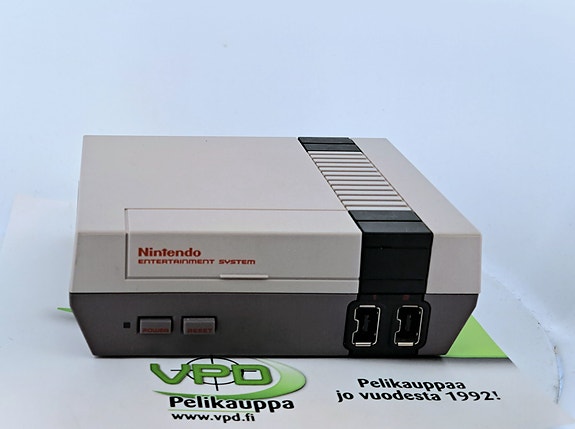 Nintendo NES Classic Mini -pelikonsoli (L) (1-ohjain) (Käytetty)