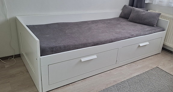 Myydään IKEA BRIMNES sänky 150€