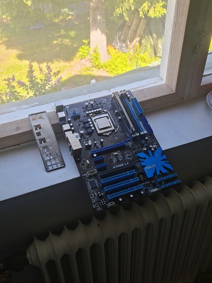 Asus P7P55-LX, Intel Core I5 650, 4gb ddr3