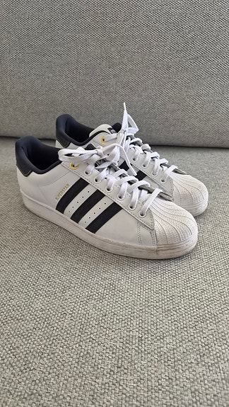 Adidas superstar