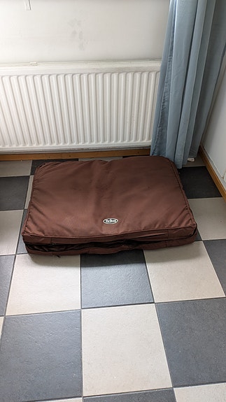 koiran avattava peti/sänky
