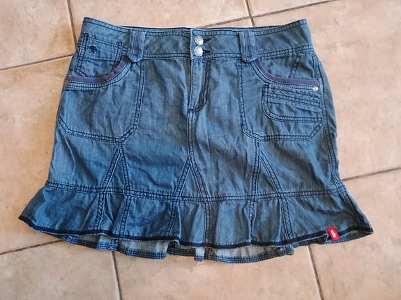Esprit farkkuhame, koko 38 (vastaa koko 40)