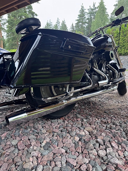 Sportster tuplaputket
