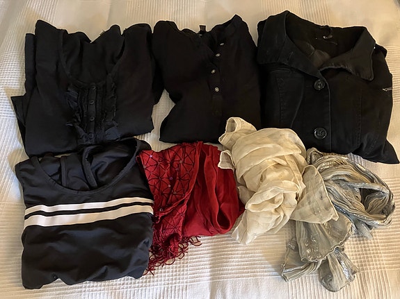 Naiselle vaatteita 42/L  3 eur./ kpl H&M, esprit ym