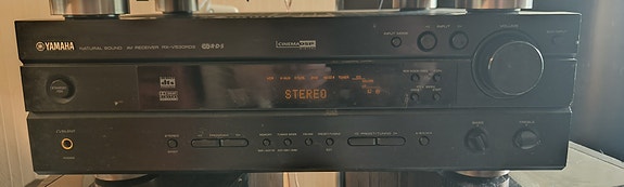 Yamaha RX-V 530 vahvistin