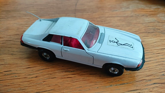 Corgi 1978 Jaguar XJS "The Saint" (1/43)