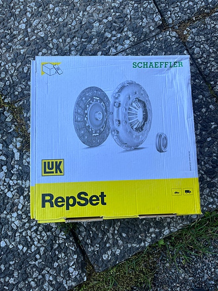 Mercedes-Benz C180 w203 kytkinsarja LuK RepSet Schaeffler 623 3079 09