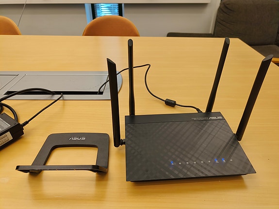 ASUS RT-AC1200G+ Dual Band WiFi -reititin