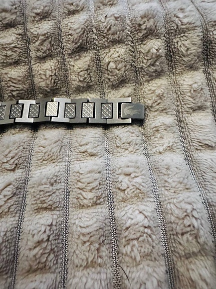 Lacoste-ranneke.