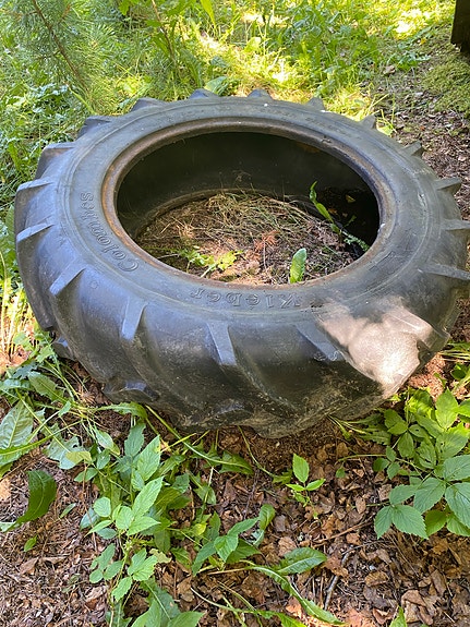 Traktorin rengas maastokuvio