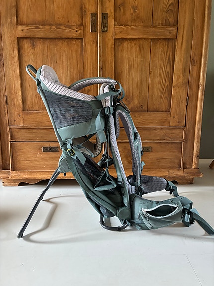 Deuter Kid Comfort Active lapsenkantorinkka vihreä