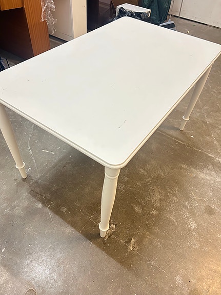 IKEA ruokapöytä