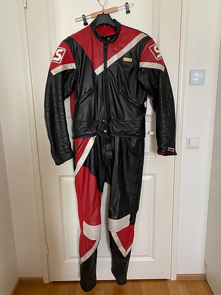 Sinisalo nahkainen ajopuku 54/xl