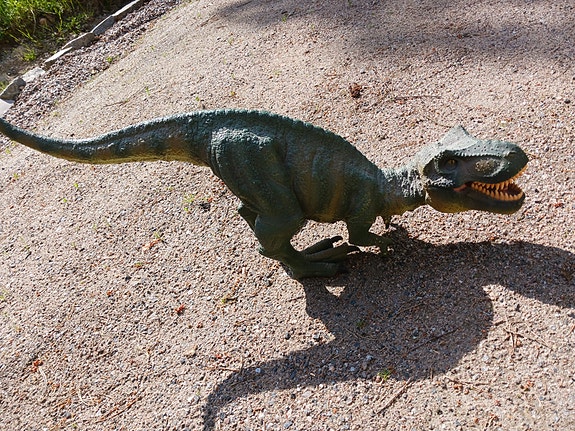 Myydään T-Rex