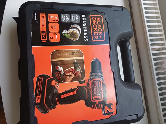 Black & Decker 18V akkuporakone brushless