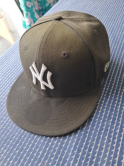 New Era -lippis