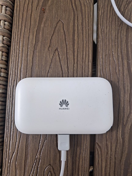 Huawei 4G modeemi valkoinen