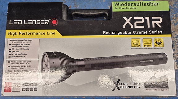 Led Lenser X 21 R tehokas ledvalaisin