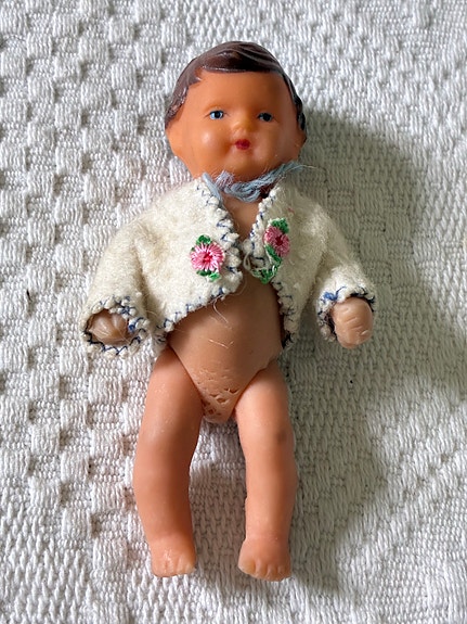 Vintage ARI 3011 nukkekodin nukke / vauvanukke (Saksa/DDR)