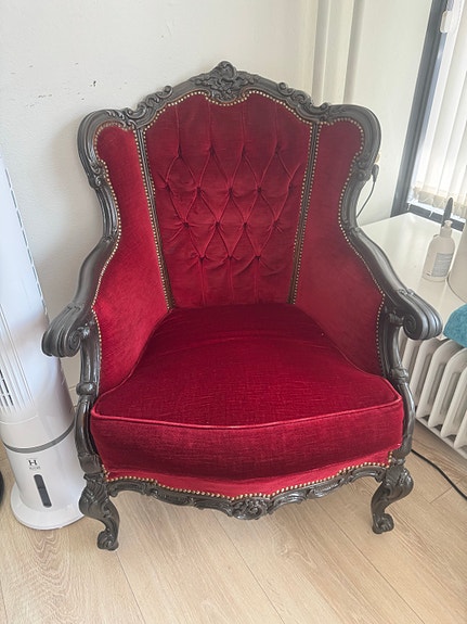 Punainen Rokkokoo tuoli
