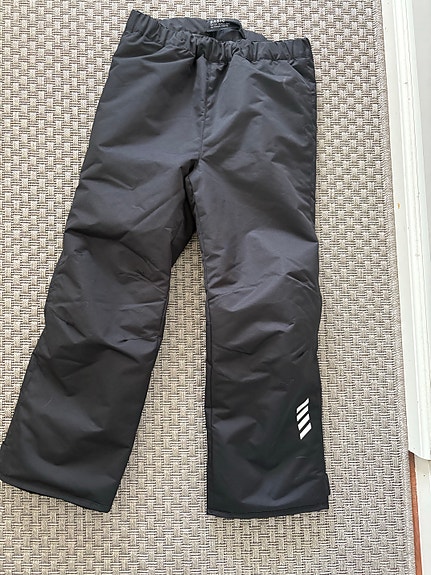 Uudet toppahousut 140cm