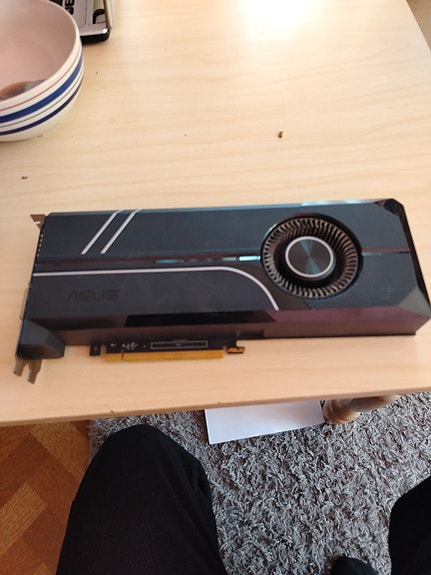Asus näytönohjain