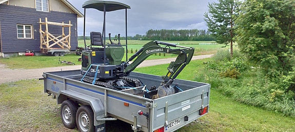Vuokrataan minikaivuri 1.2t