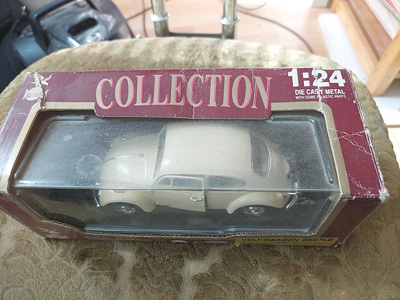 Volkswagen Beetle 1967 1:24 (16,5cm)