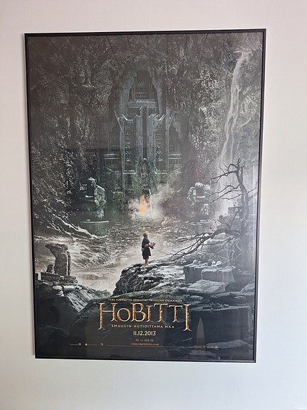 Hobitti taulu.