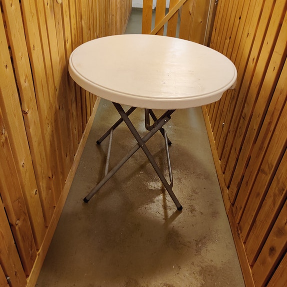 Camping pöytä, Valkoinen pyöreä taittopöytä